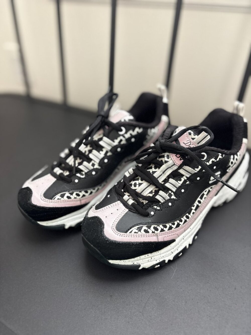 Skechers D'Lites DVF Limited Edition Sneakers Black Pink Women's Size 7 Chunky